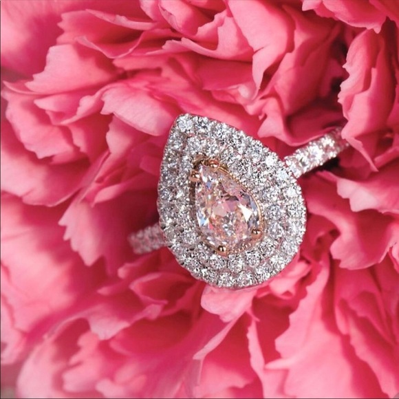 Beautiful Sterling Silver Pink Ring - Picture 2 of 5